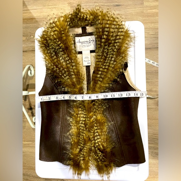 Vest - Picture 4 of 4